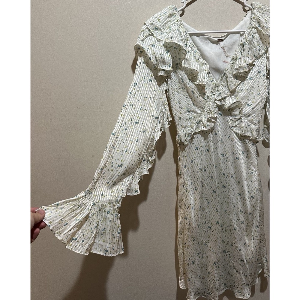FREE‎ PEOPLE  Women's Sweetest Thing Long Sleeve Minidress Size 2 Ivory Combo - Picture 6 of 9